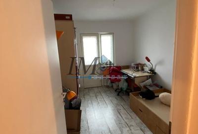 Apartament cu 4 camere în Cetate - 3
