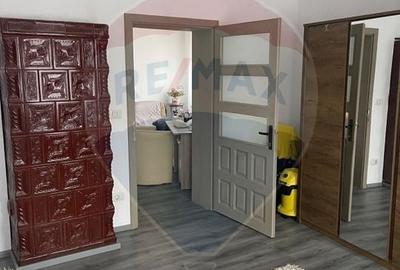 Casă individuală cu 5 camere cu Teren 343 Mp în Est - 25