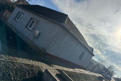 Casă cu 3 camere în Central - 2
