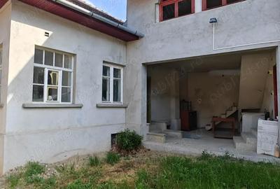 Casă cu 6 camere în Finiș - 7