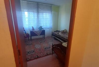 Apartament cu 3 camere decomandat în Central - 1