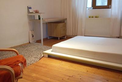 Inchiriez camera spa?ioasa in interiorul unei case la curte Bucure?tii Noi - 4