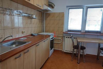 Garsonieră decomandată, mobilată în Dristor - 6