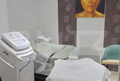 Spațiu comercial, de 290 mp, în Micro 3 - 13