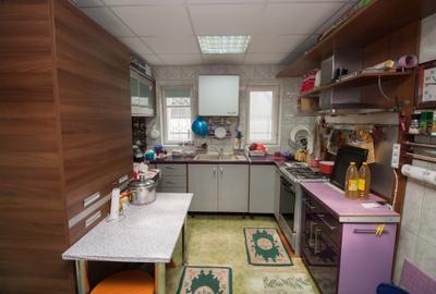 Apartament decomandat 3 camere in vila central - 8