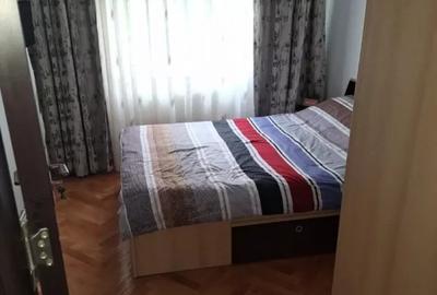 Apartament cu 3 camere decomandat, mobilat în Tractorul - 5