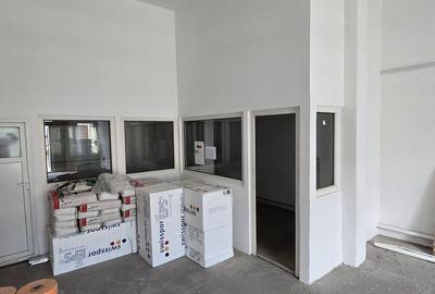 Spațiu comercial, de 90 mp, în Astra