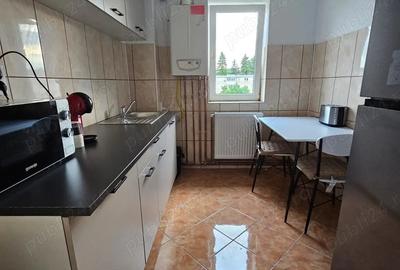 Apartament Semimobilat Central 4 camere Campina. De vanzare - 3