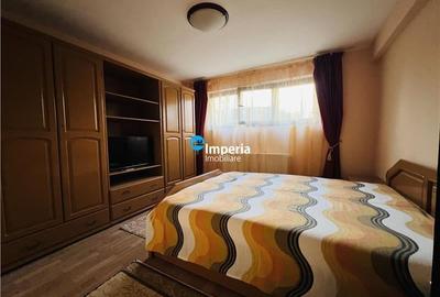 Inchiriez apartament 3 camere, decomandat,  Podul de Fier - 3