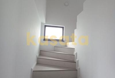 Casă cu 4 camere cu Canalizare în Sud-Vest - 20