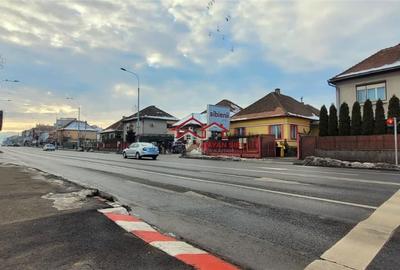 Casă cu 6 camere cu Canalizare în Central - 16