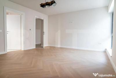 Casă cu 4 camere cu Teren 373 Mp în Central - 9