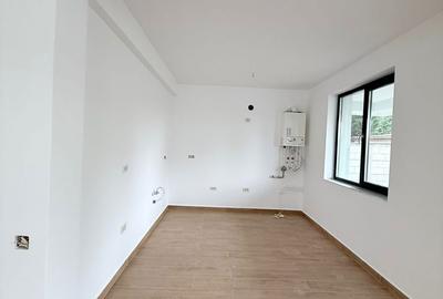 Casă cu 4 camere semidecomandat în Central - 3