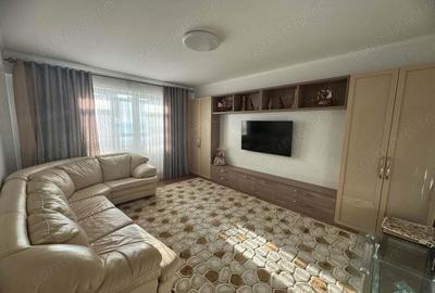 Se ofera spre inchiriere apartament cu trei camere in zona Floreasa - 1