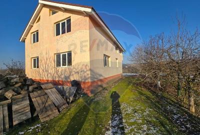 VILA com BRADESTI - 1