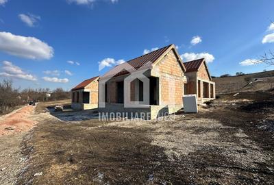 Casă individuală cu 4 camere cu Canalizare în Jucu de Sus - 13