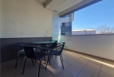 Apartament cu 2 camere decomandat în Tractorul - 8