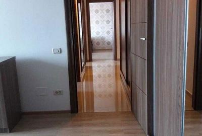 Apartament cu 2 camere decomandat în Fundeni