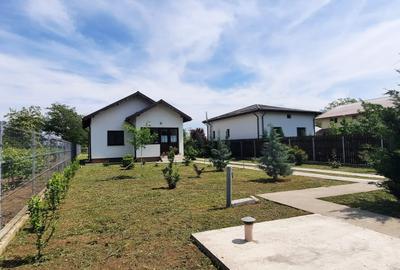 Casă individuală cu 2 camere cu Teren 795 Mp în Vest - 1