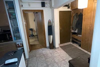 Apartament cu 4 camere decomandat în 9 Mai - 5