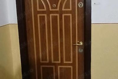 Apartament cu 3 camere decomandat în Craiovei - 4