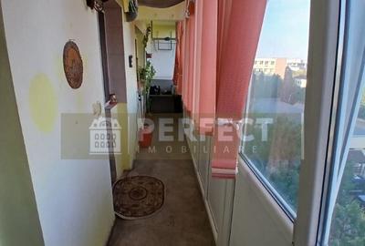 Ap.2 camere, Sos.Vestului, etaj 6,DECOMANDAT,pret 56.000 euro - 3