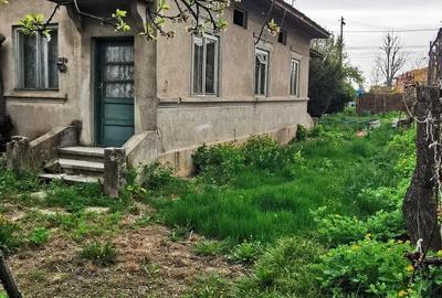 Casă cu 2 camere cu Teren 1500 Mp în Fusea - 1