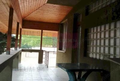 Casă cu 6 camere cu Teren 400 Mp în Ghencea - 8