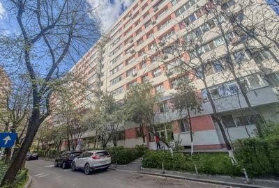 Apartament cu 2 camere semidecomandat în Teiul Doamnei - 1