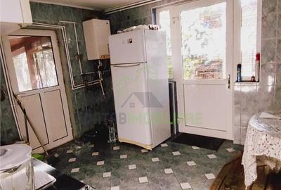 Casă cu 5 camere cu Teren 1100 Mp în Domnești