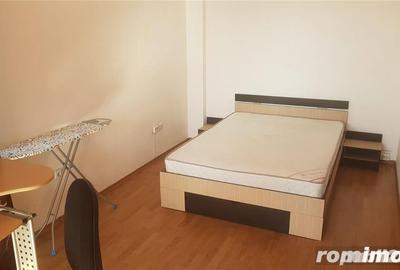 Apartament cu 2 camere decomandat în Gara de Nord