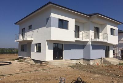 Casă cu 4 camere în Chiajna