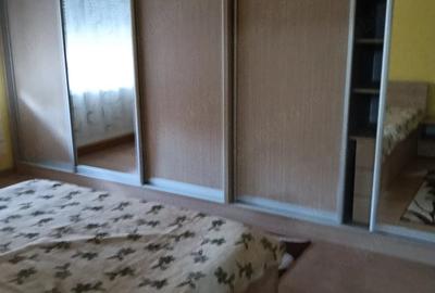 Apartament cu 2 camere decomandat în Exterior Vest