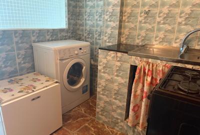 Garsonieră decomandată în CET - 5