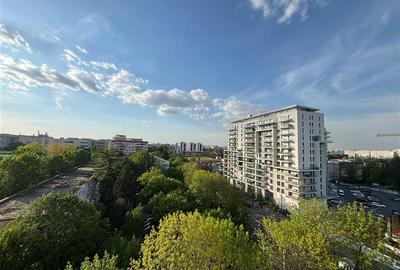 Apartament cu 3 camere decomandat în Apărătorii Patriei