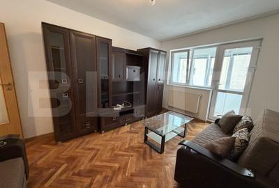Apartament cu 3 camere decomandat, mobilat în Central