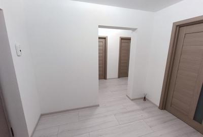 Apartament cu 3 camere decomandat în Stadion