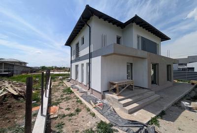 Casă individuală cu 5 camere cu Canalizare în Balotești - 1