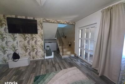 Casă cu 5 camere cu Teren 900 Mp în Central - 1