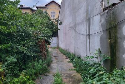Casă cu 3 camere cu Teren 360 Mp în Central