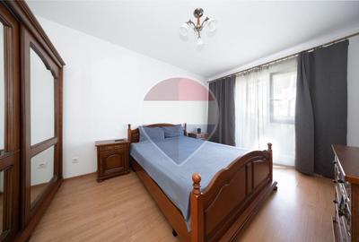 Apartament cu 2 camere decomandat în Tractorul