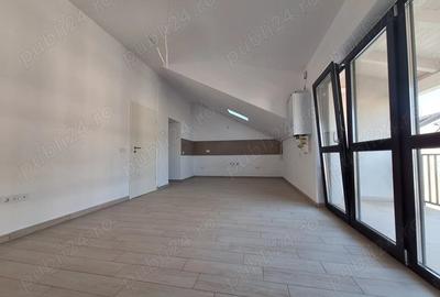Apartament cu 3 camere decomandat în Hărmanului