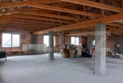 Spațiu comercial, de 1,200 mp, în Central - 5