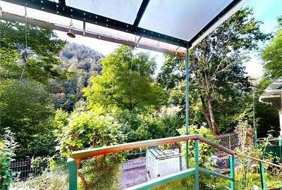 Casă cu 6 camere cu Canalizare în Schei - 12