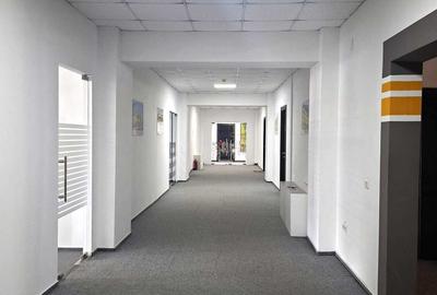 Spațiu comercial, de 60 mp, în Nord - 2