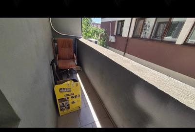 Apartament cu 2 camere decomandat în Exterior Vest