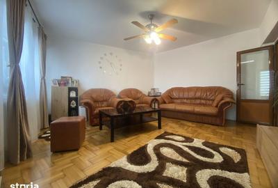 Apartament cu 3 camere decomandat în Micro 11 - 3