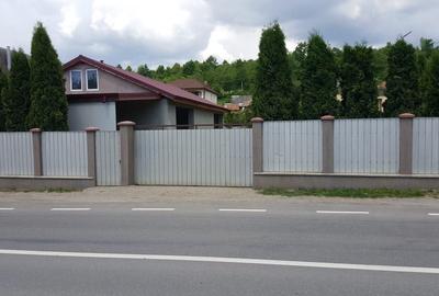 Casă cu 3 camere în Lunca