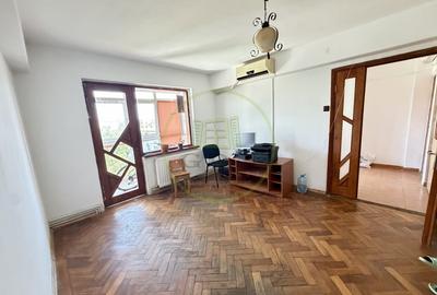 Apartament cu 2 camere semidecomandat în Brazda lui Novac