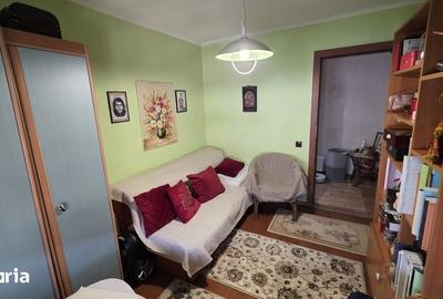 Apartament cu 3 camere decomandat în Tomis III - 10
